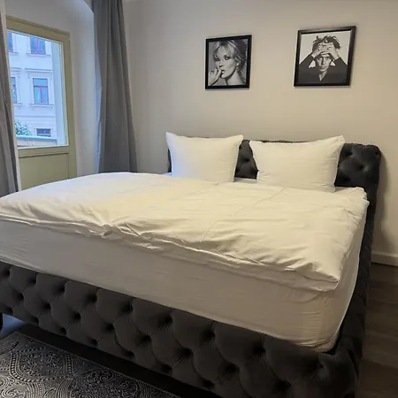 Apartment Wettinstrasse Mit 2 Schlafzimmern *