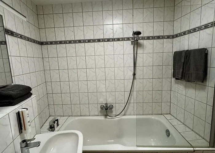 Apartment Wettinstrasse Mit 2 Schlafzimmern